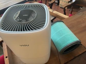 Small Yiou air filter with pet filter inside