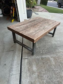Free Pottery Barn coffee table