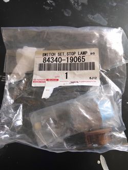2013 to 2015 Scion TC brake light switch
