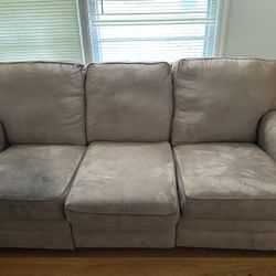 Recking Couch