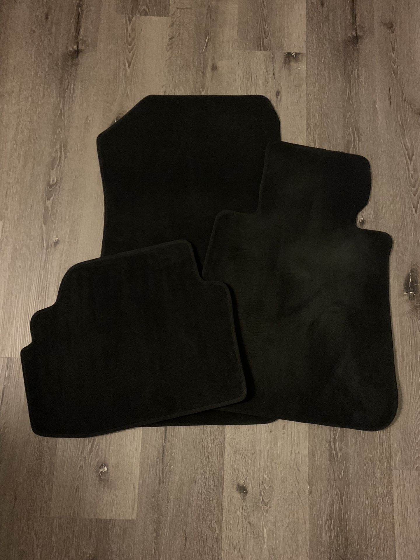 BMW E92 M3 *Genuine* Velour Floor Mat Set (Anthracite)