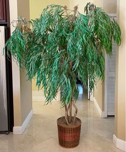 Final Price Sale! Last One! Artificial Tree Decor Seven Ft Brand New