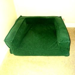 Boots And Barkley Hunter Green Cat Or Kitten Bed Never Used
