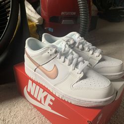 Nike Dunk Low White Pink