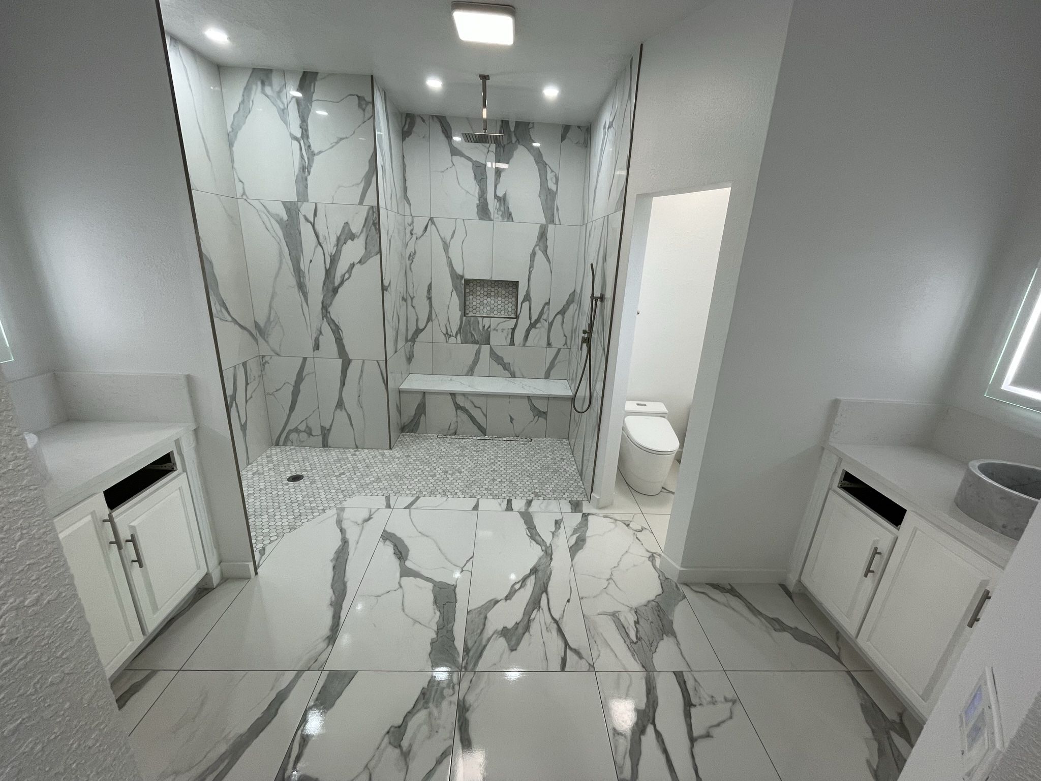 Selling Tile For Bathrooms