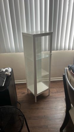 Storage cabinet
