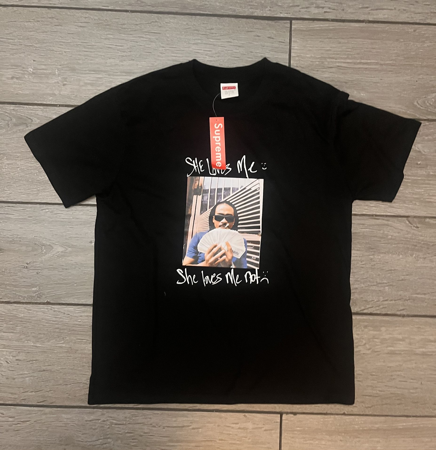 supreme she loves me she loves me not black tee