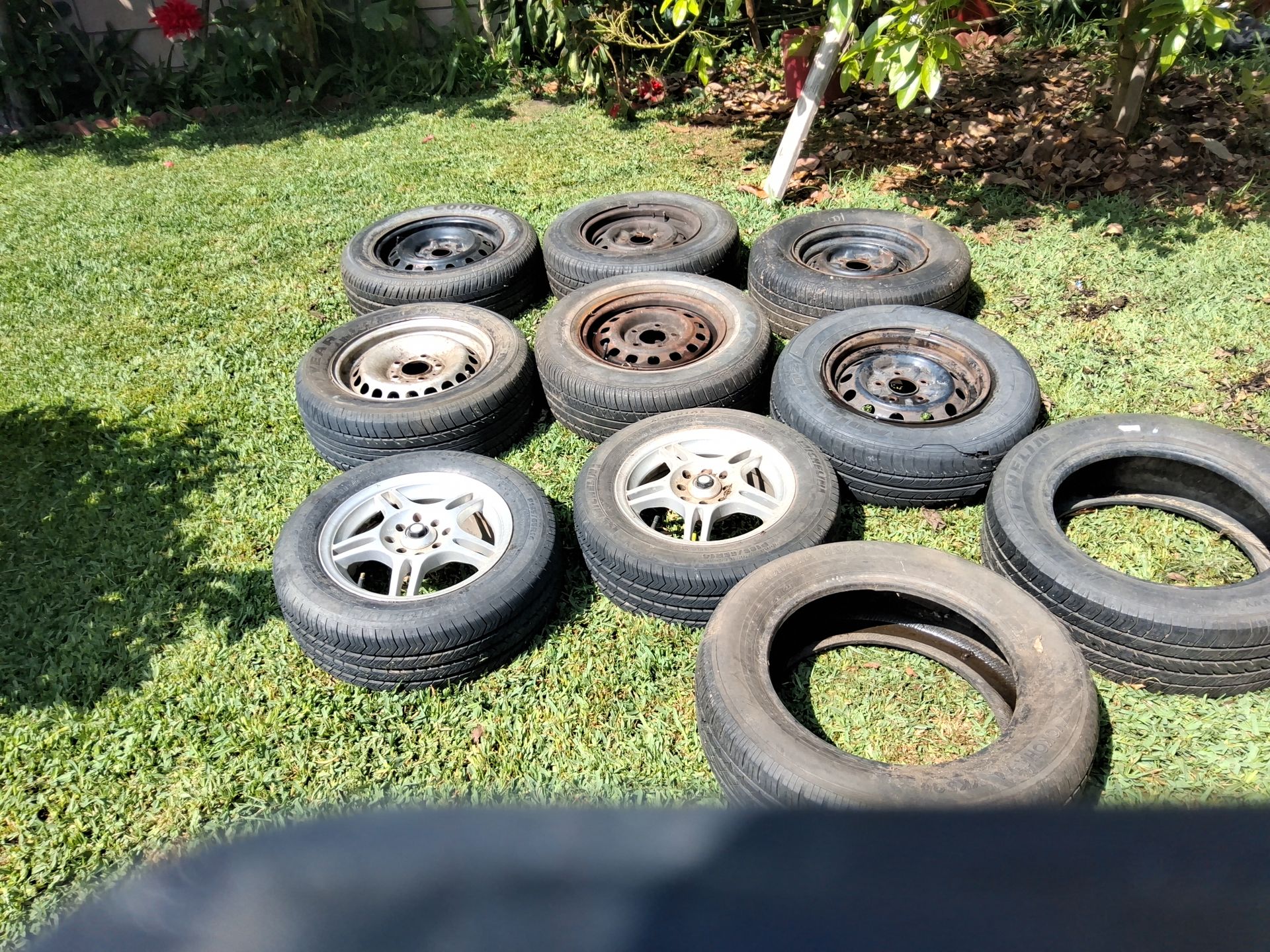 used tires and rims all for $25 14 inch rims 15 inch rims for Sale in
