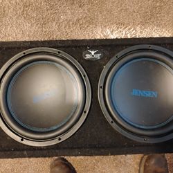Subwoofers 3 Amps And 1 Equalizer