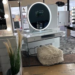 Available In Two Colors, Two Styles 