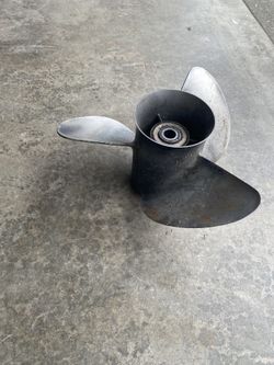 Yamaha stainless prop