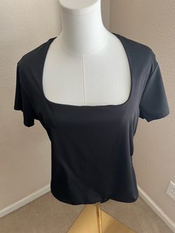 WOMENS TOP