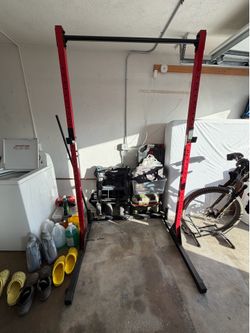 Pull up bar/squat rack