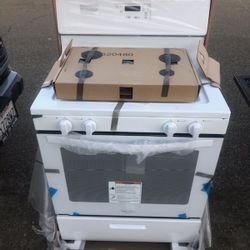 Whirlpool Stove And Microwave Combo 