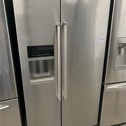Kitchen Aid Side By Side In Stainless Steel Used
