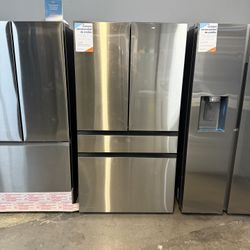 Samsung - Bespoke 29 cu. ft. 4-Door French Door Refrigerator with Inner Beverage Center - Stainless Steel