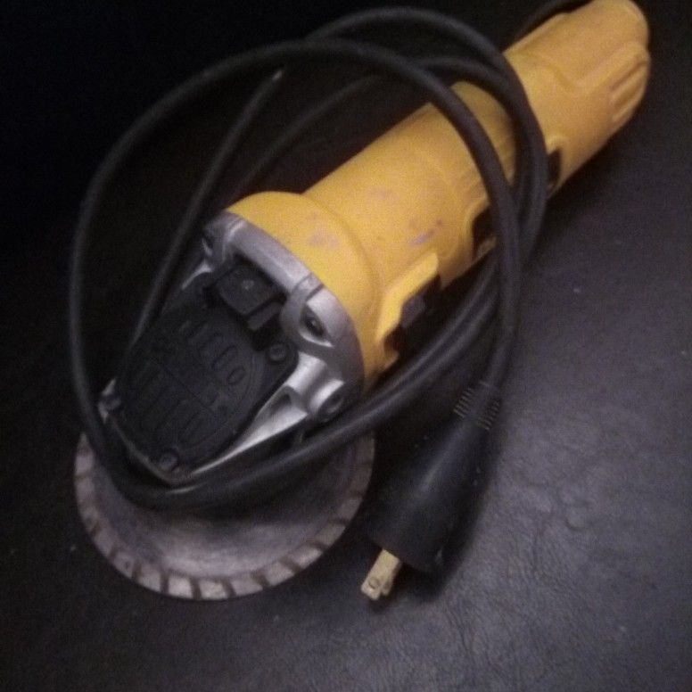 DeWalt Grinder 