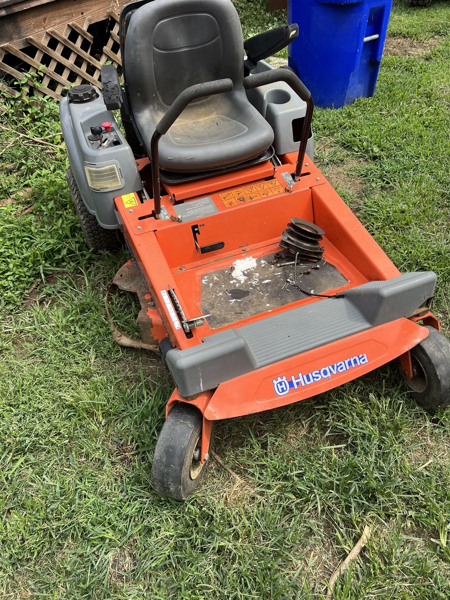 Husqvarna 42” Zero Turn