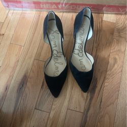 Size 11 black heels