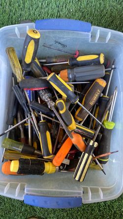 All types of screwdrivers