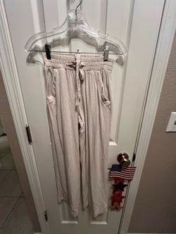 Sienna sky wide leg pants.