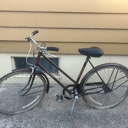 Vintage Raleigh bike