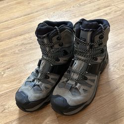 Salomon Hiking Boots Size 10 Women’s 