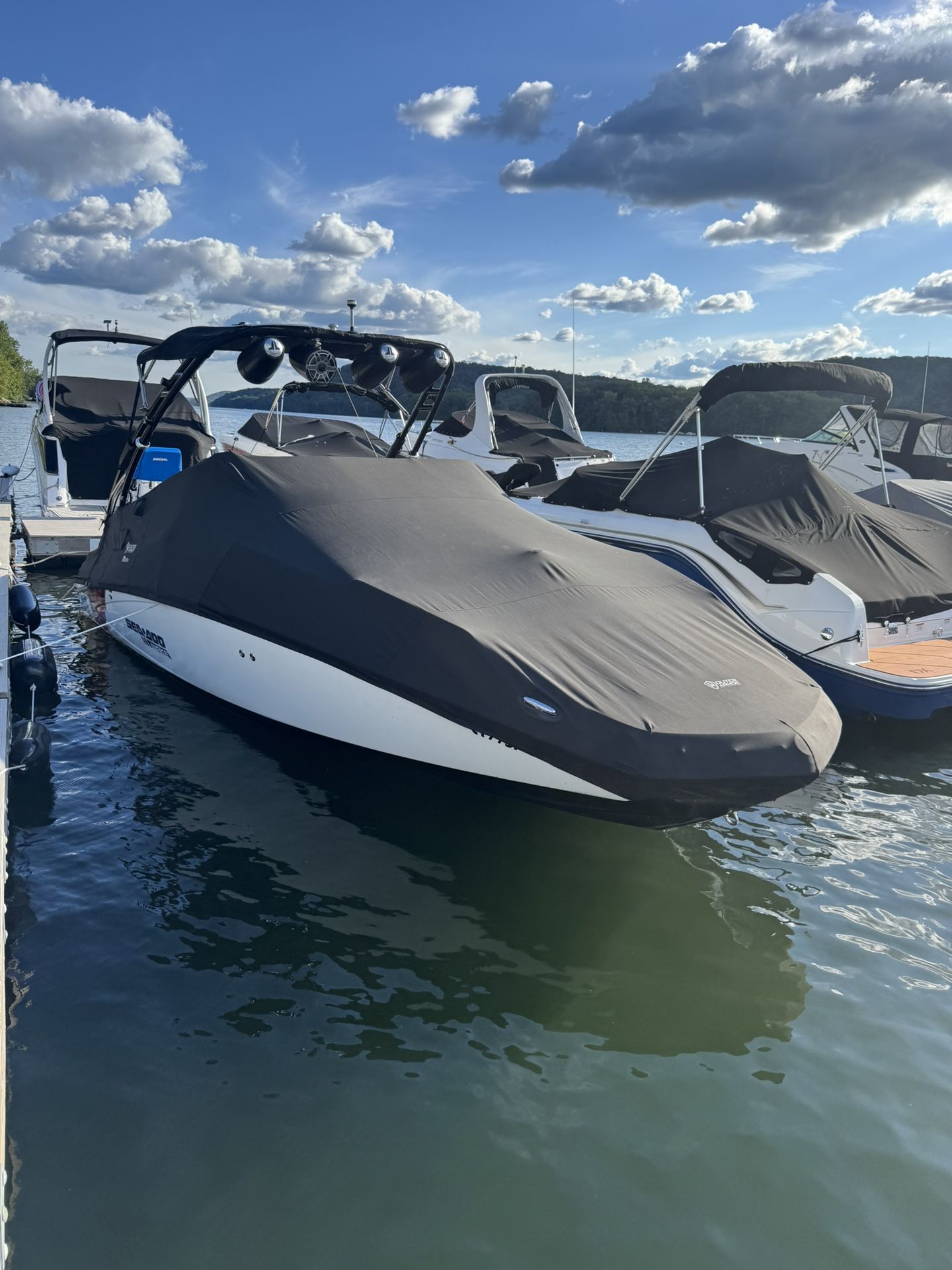 2012 Seadoo Challenger 230 wake