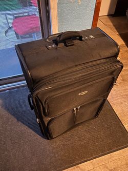 Travel luggage 🧳 Suit case with wheels