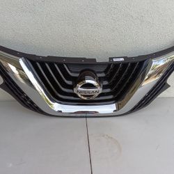 2019-2020-2021-2022-2023 Nissan Murano Front Bumper Upper Grille With Emblem Oem Used