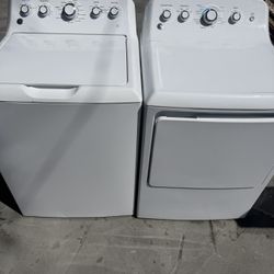 Like New Washer And Gas Dryer