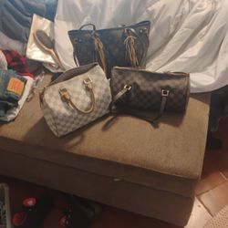 Louis Vuitton Handbags 600 Each