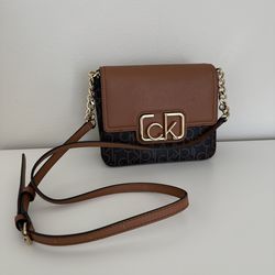 New women Calvin Klain purse