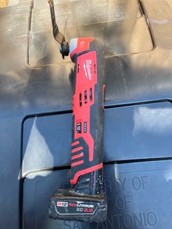 Milwaukee multitool