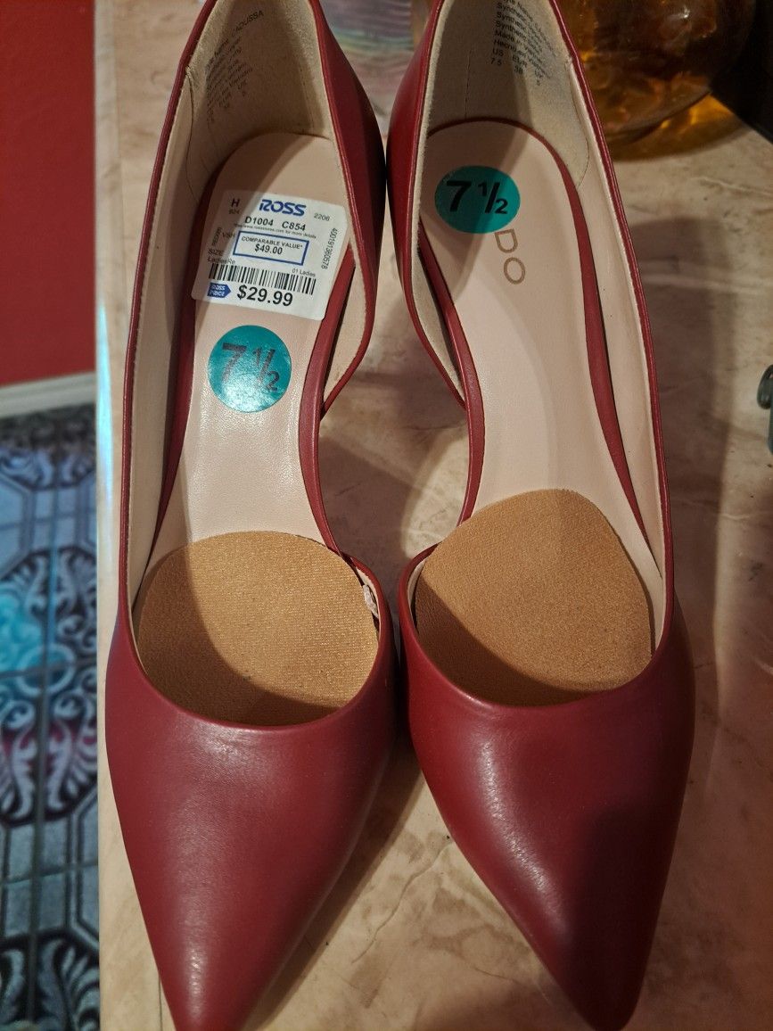 Red ALDO 3" heels