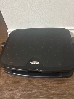https://offerup.com/redirect/?o=U3RhclRlY2guY29t Adjustable Ergonomic Foot Rest