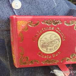 Pleasant Co. Samantha American Girl Music Box