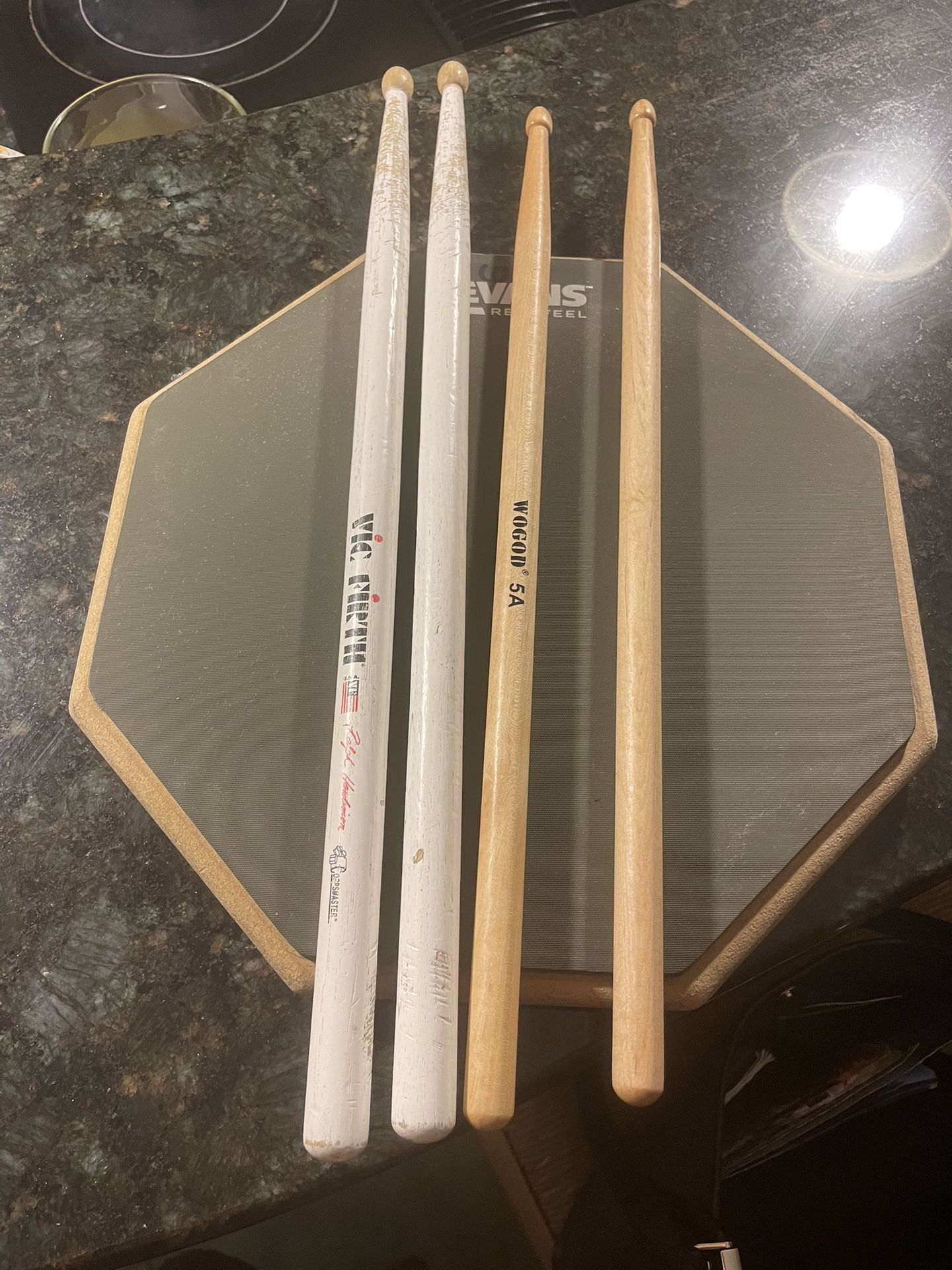 Drum Practice Pad With Drumsticks 