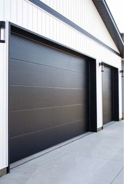 9x9 or 9x7 garage door! Flush panel back vinyl back insulation