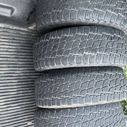 Nitto 275/65/20