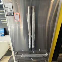 Thor Refrigerator In Stainless Steel