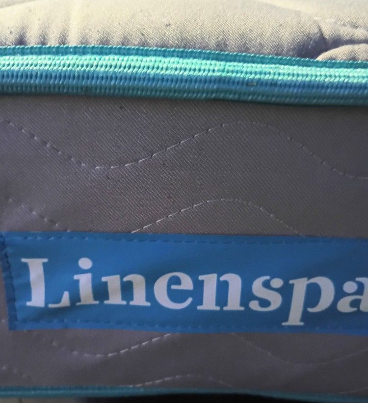 2 Like New Linenspa
Twin Size Mattress