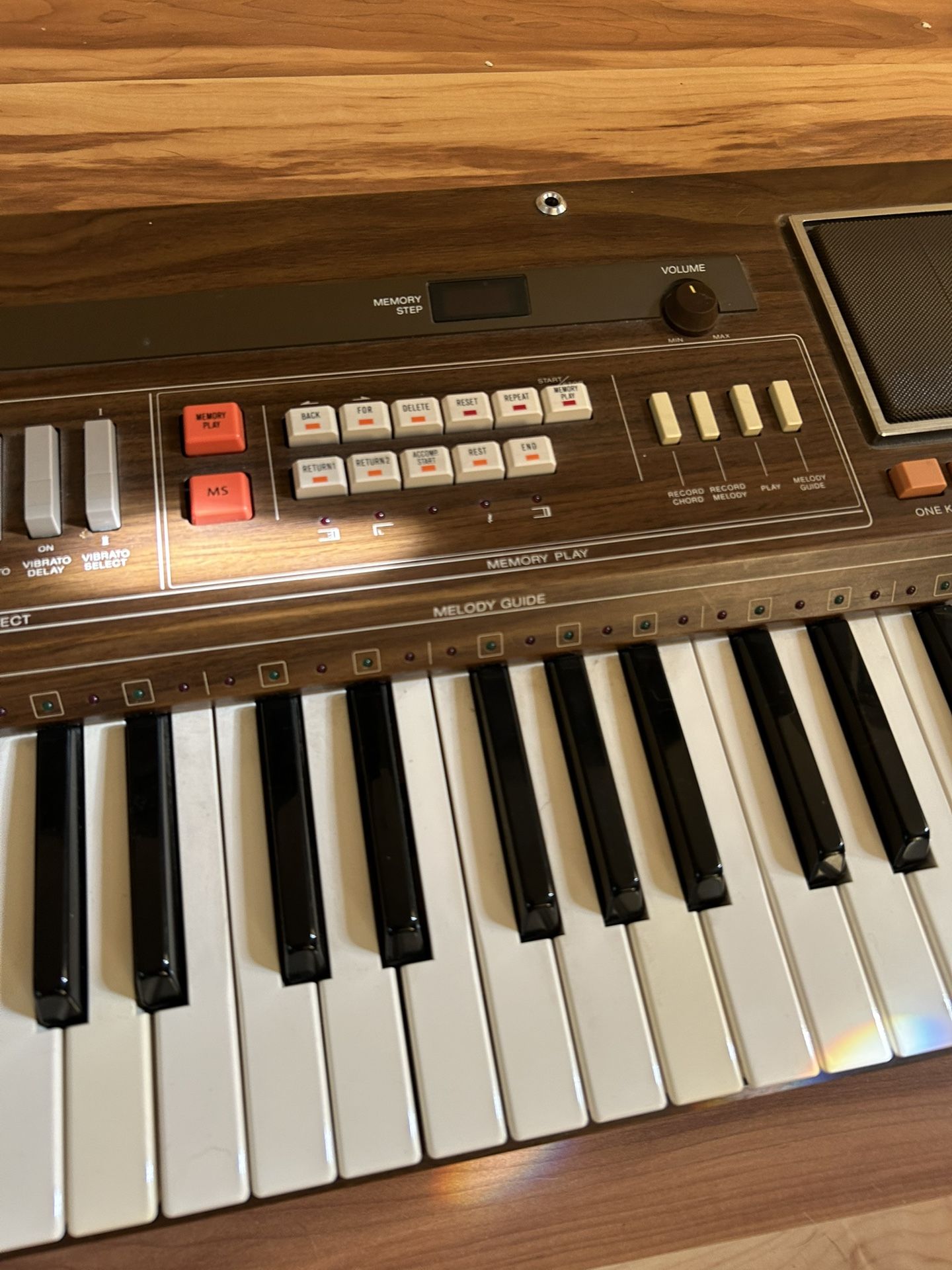 Casio Casiotone CT 701 Vintage Electronic 61 Key Keyboard Piano