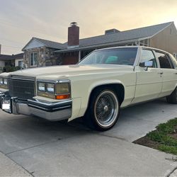 CADILLAC 