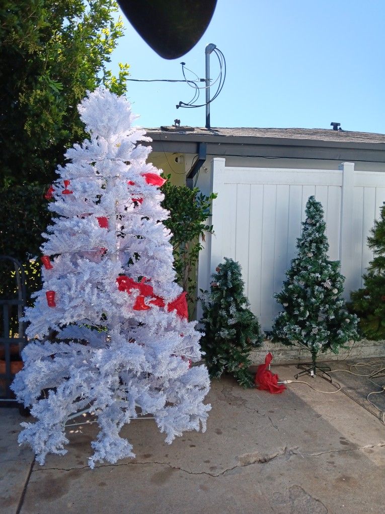 Artificial Christmas Trees $5 And Up