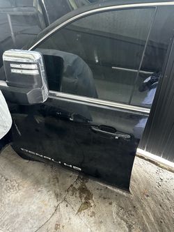 GMC SIERRA DENALI 2500 HD DRIVER DOOR