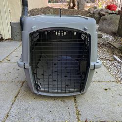  Like New Puppy/Dog/Cat   Crate Carrier