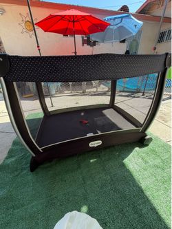 Tiny love play pen