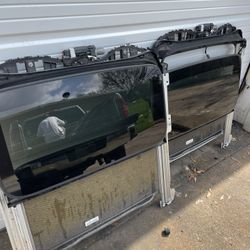 2024 Gmc/Chevy 2500 Crew Cab Sunroof Part