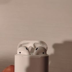 Apple Air Pods 2nd Generation 